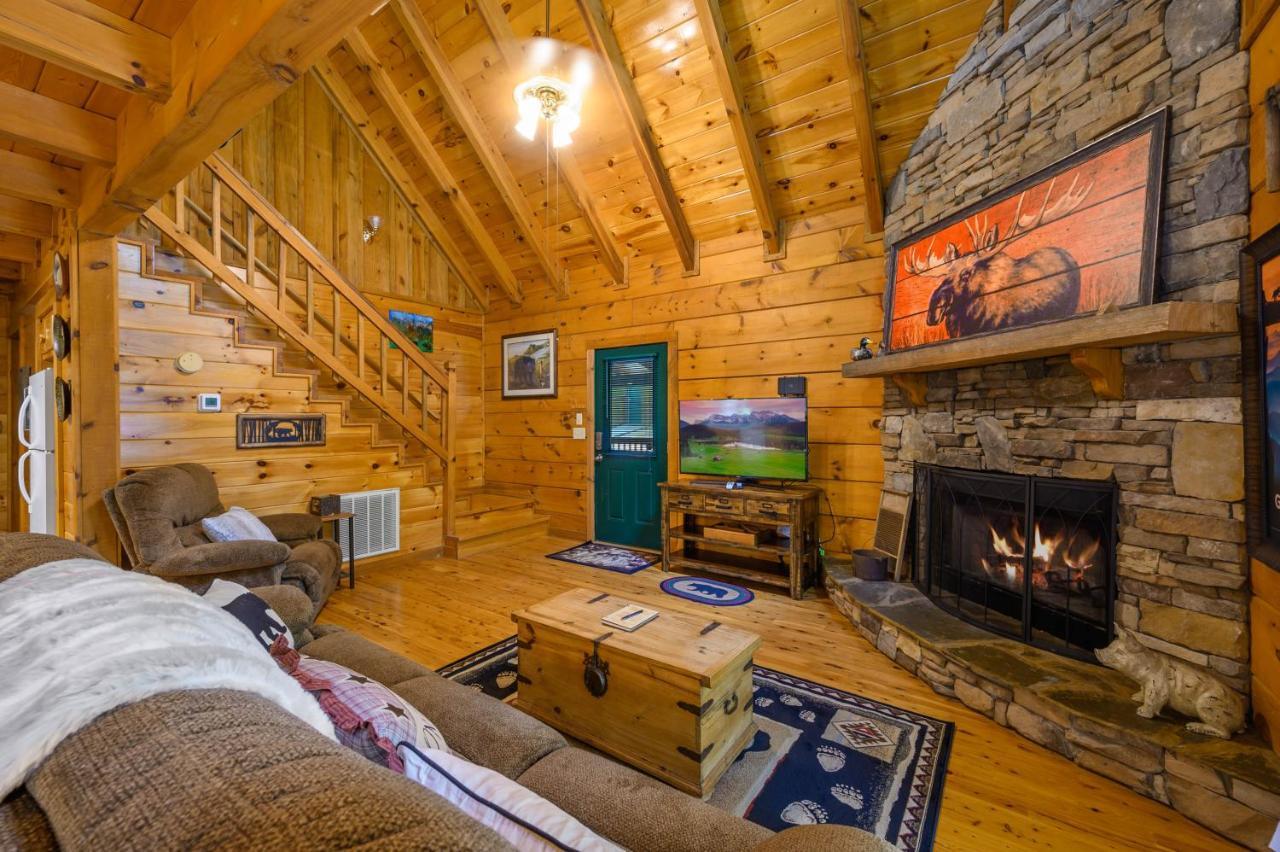 Gypsy Road - Privacy! Log Cabin With Hot Tub, Wifi, Directv And Arcade Sevierville Extérieur photo