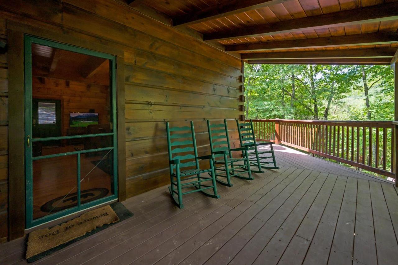 Gypsy Road - Privacy! Log Cabin With Hot Tub, Wifi, Directv And Arcade Sevierville Extérieur photo